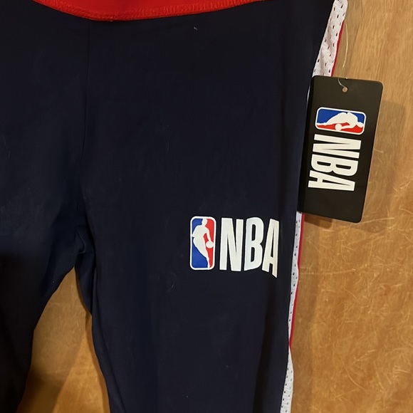 ♥️🤍Sale”Nwt Sweet Home Chicago! Chicago bulls logo leggings-Yoga pants - Picture 2 of 7